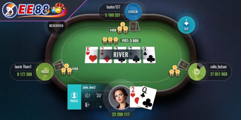 Vòng The Turn cần có 2 tổ hợp bài tẩy mạnh
